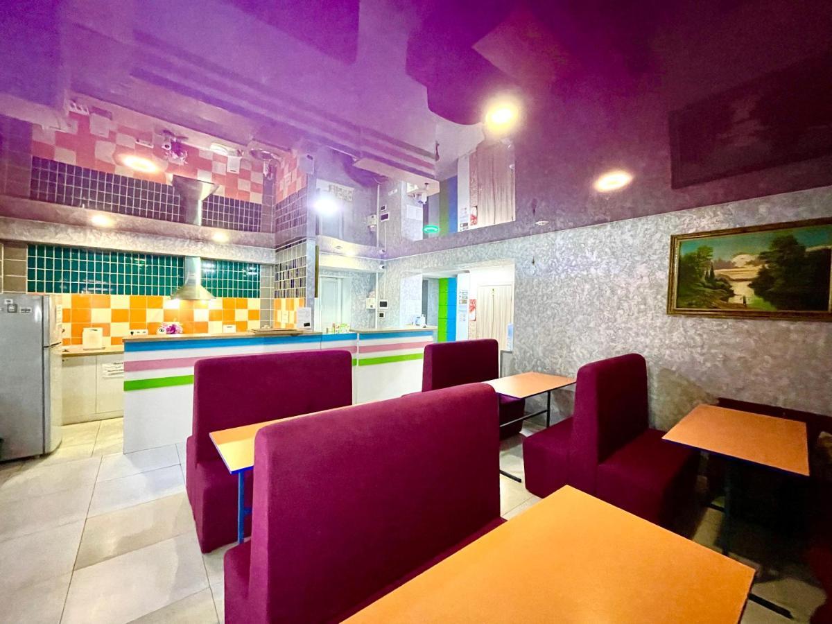Hostel Sweet *